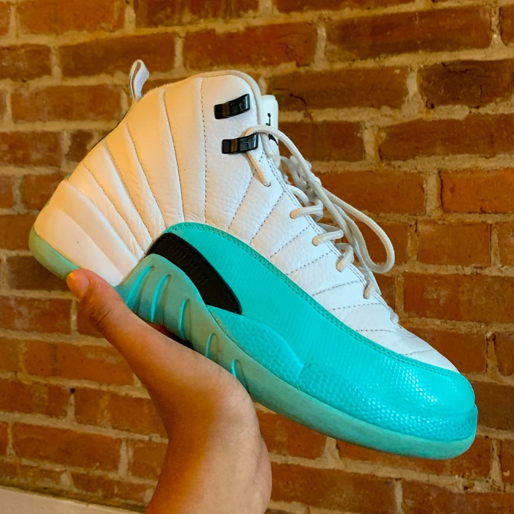 Jordan 12 aqua